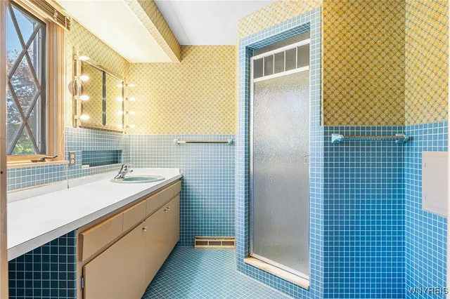 $455,000 | 40 Tristan Lane, Amherst, NY 14221