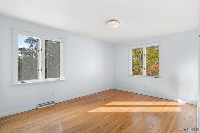 $455,000 | 40 Tristan Lane, Amherst, NY 14221