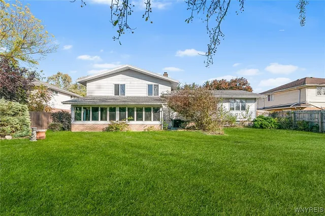 $455,000 | 40 Tristan Lane, Amherst, NY 14221