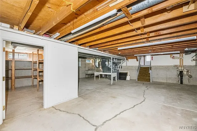 $455,000 | 40 Tristan Lane, Amherst, NY 14221