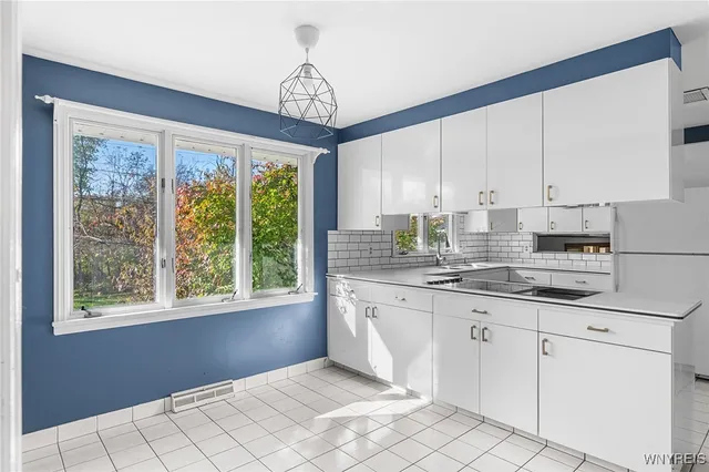 $455,000 | 40 Tristan Lane, Amherst, NY 14221