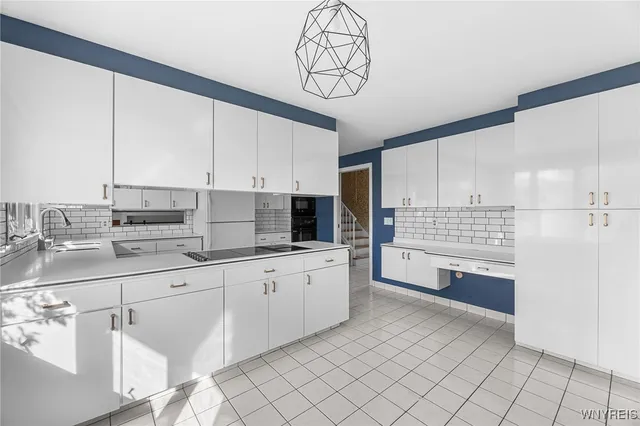 $455,000 | 40 Tristan Lane, Amherst, NY 14221