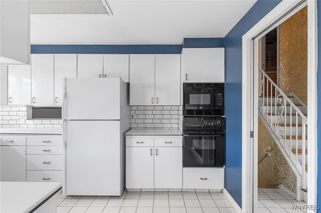 $455,000 | 40 Tristan Lane, Amherst, NY 14221