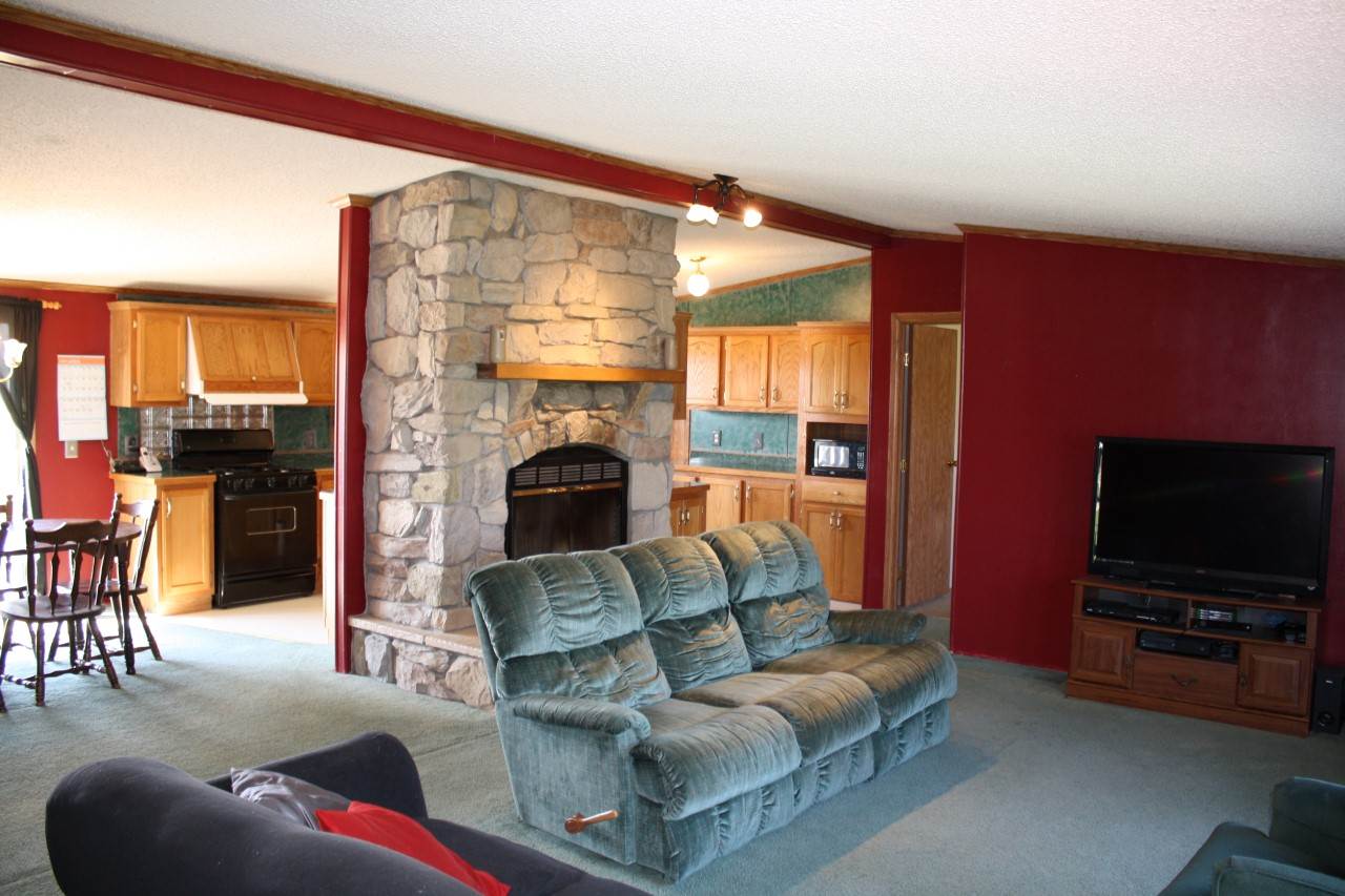 5776 County Road 36A Butler, IN 46721 - Photo 3 of 28