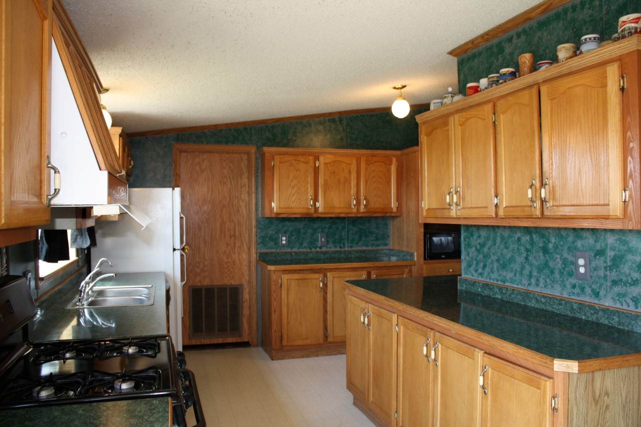 5776 County Road 36A Butler, IN 46721 - Photo 8 of 28