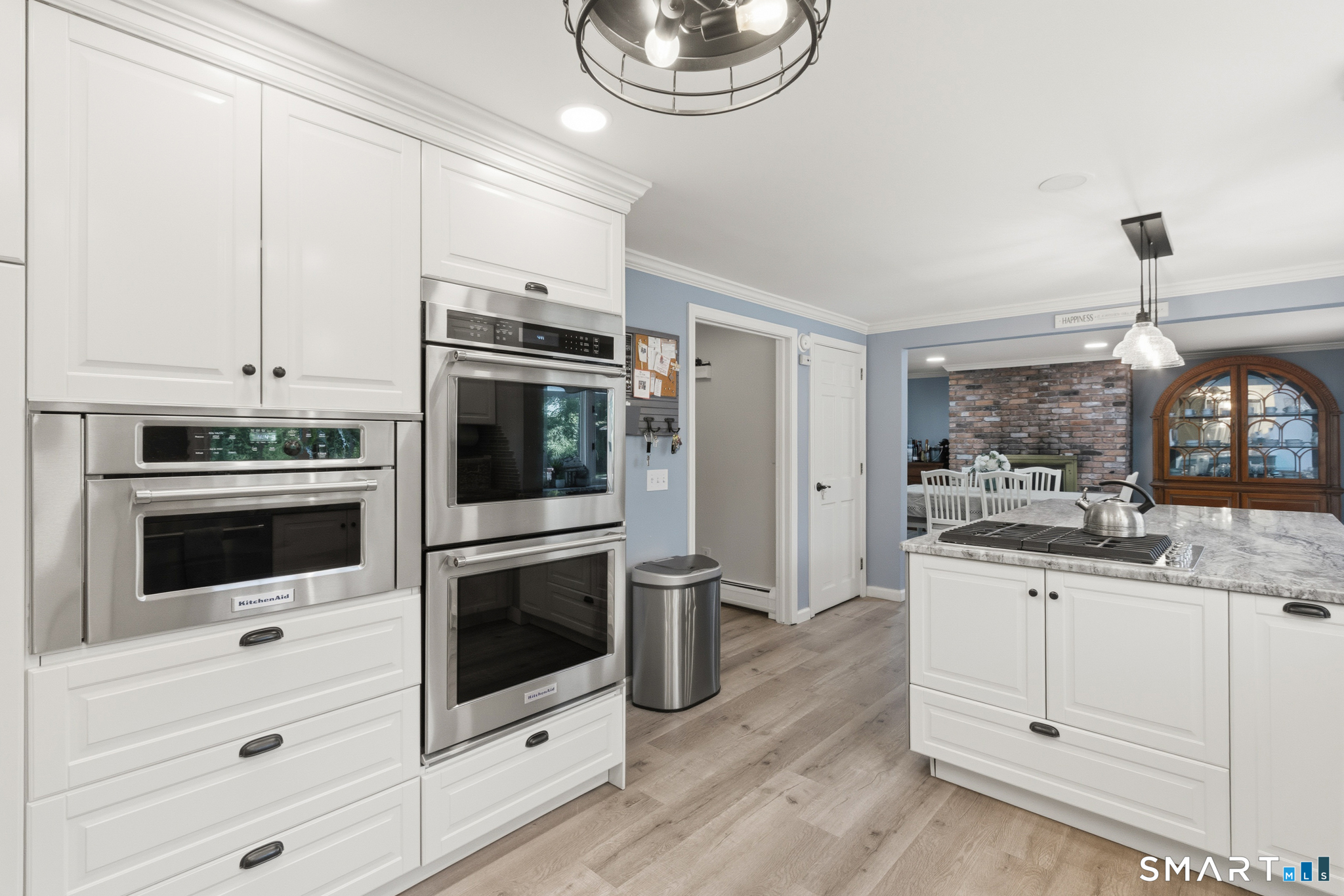 169 Tom Swamp Road Hamden, CT 06518 - Photo 14 of 40