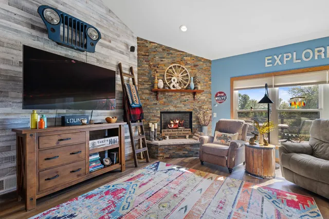 $930,000 | 10303 North Harold Drive, Brooklyn, WI 53521