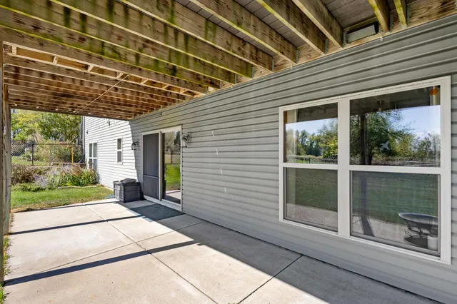 $930,000 | 10303 North Harold Drive, Brooklyn, WI 53521