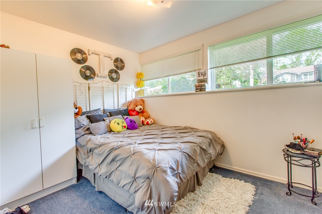 15417 110th Avenue Northeast Bothell, WA 98011 - Photo 11 of 16 Gallery Image 11