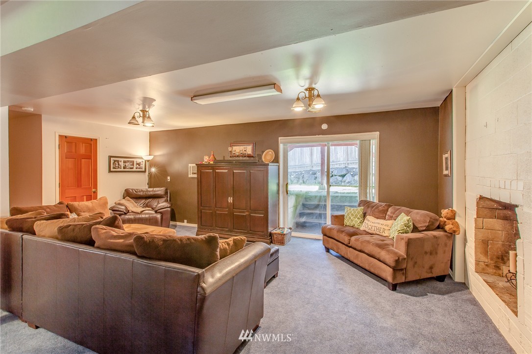 15417 110th Avenue Northeast Bothell, WA 98011 - Photo 12 of 16 Gallery Image 12