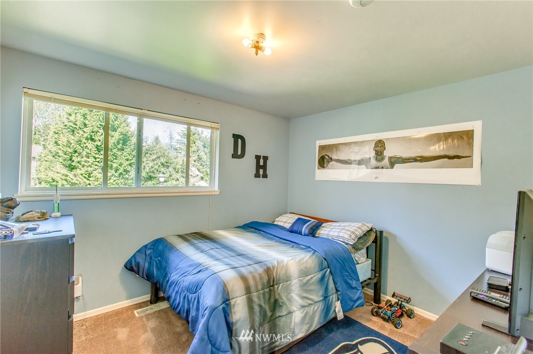15417 110th Avenue Northeast Bothell, WA 98011 - Photo 9 of 16 Gallery Image 9