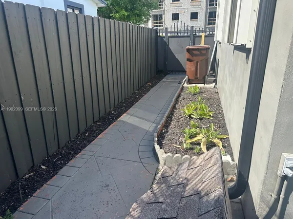 $2,950 | 1166 West 24th Street, Unit 1166, Hialeah, FL 33010