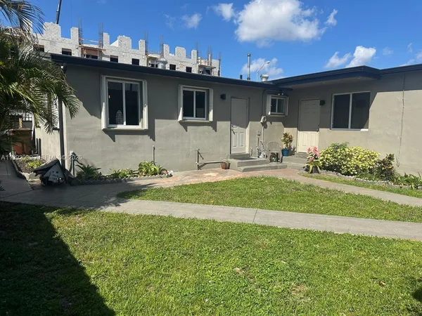 $2,950 | 1166 West 24th Street, Unit 1166, Hialeah, FL 33010