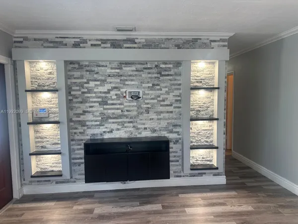 $2,950 | 1166 West 24th Street, Unit 1166, Hialeah, FL 33010