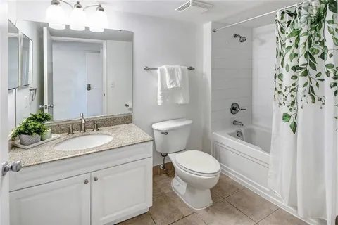 $410,000 | 520 Southeast 5th Avenue, Unit 2605, Fort Lauderdale, FL 33301