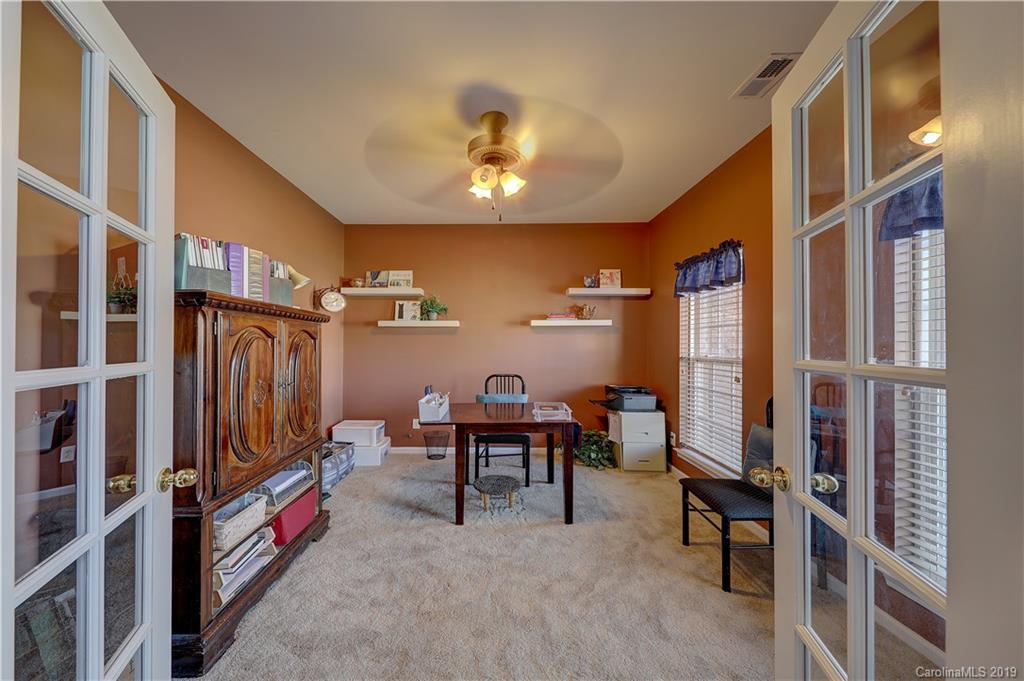 435 Glandon Court Fort Mill, SC 29708 - Photo 3 of 33 Gallery Image 3