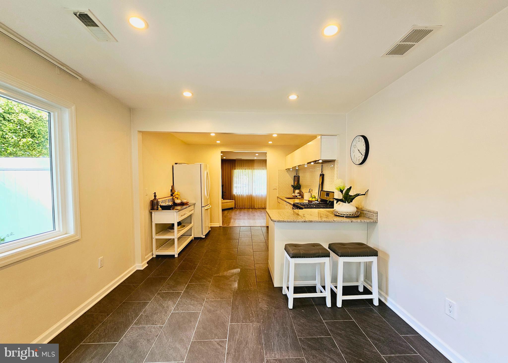 1073 Fireside Avenue Ewing, NJ 08618 - Photo 12 of 27