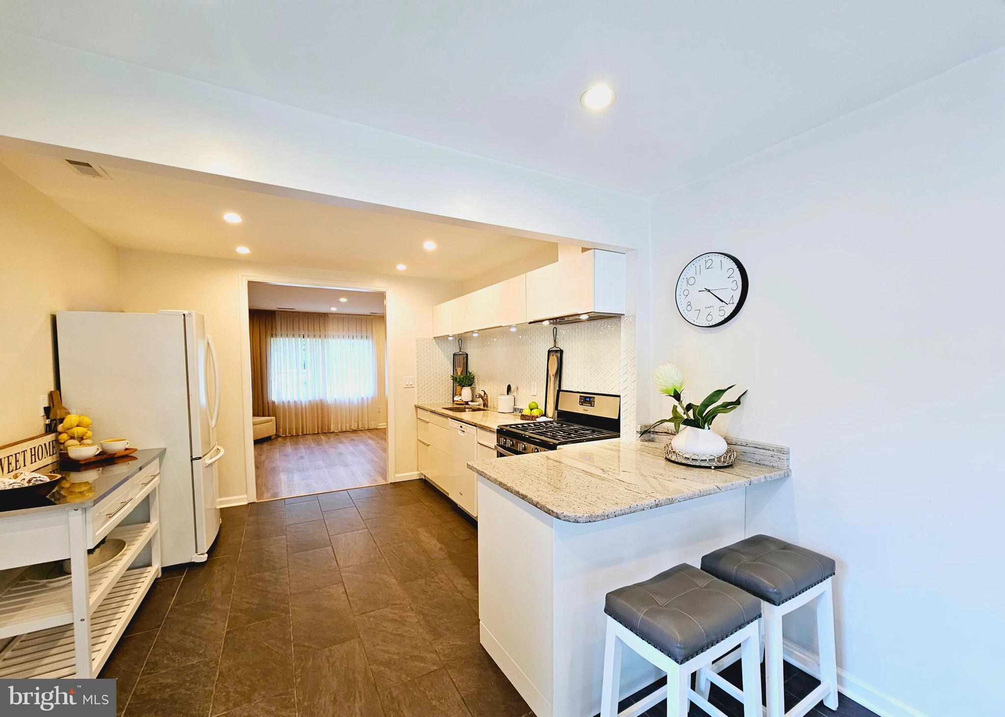 1073 Fireside Avenue Ewing, NJ 08618 - Photo 14 of 27