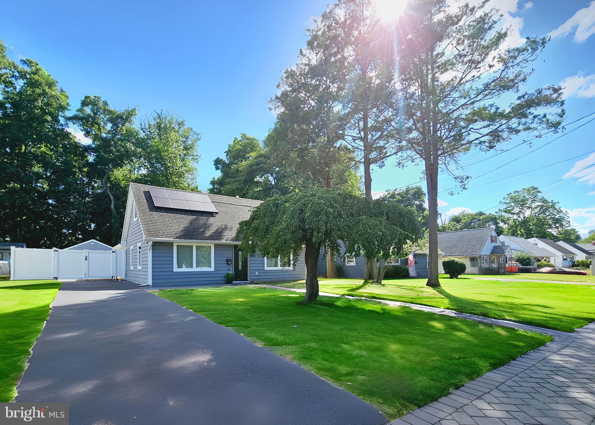 1073 Fireside Avenue Ewing, NJ 08618 - Photo 2 of 27