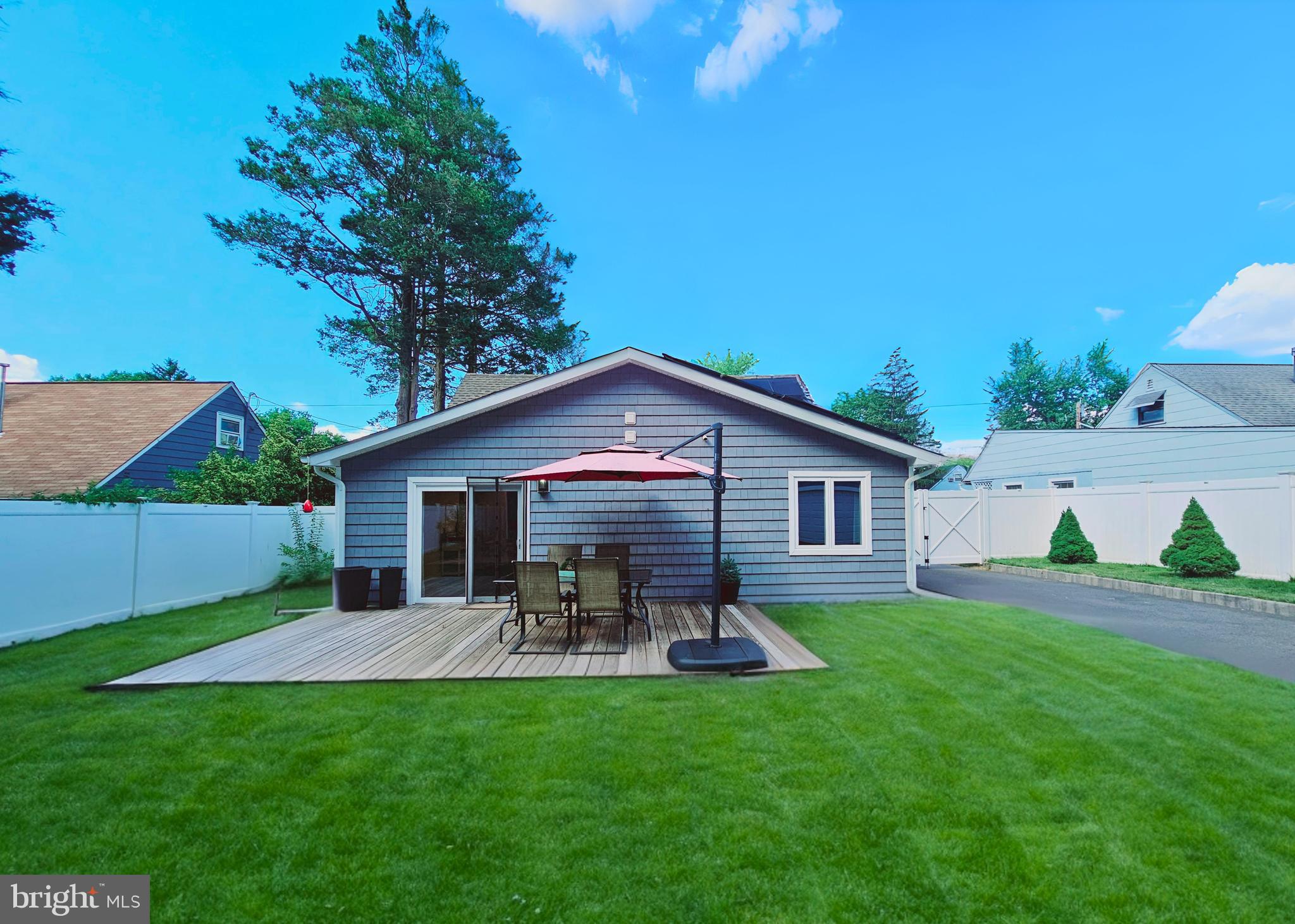 1073 Fireside Avenue Ewing, NJ 08618 - Photo 26 of 27