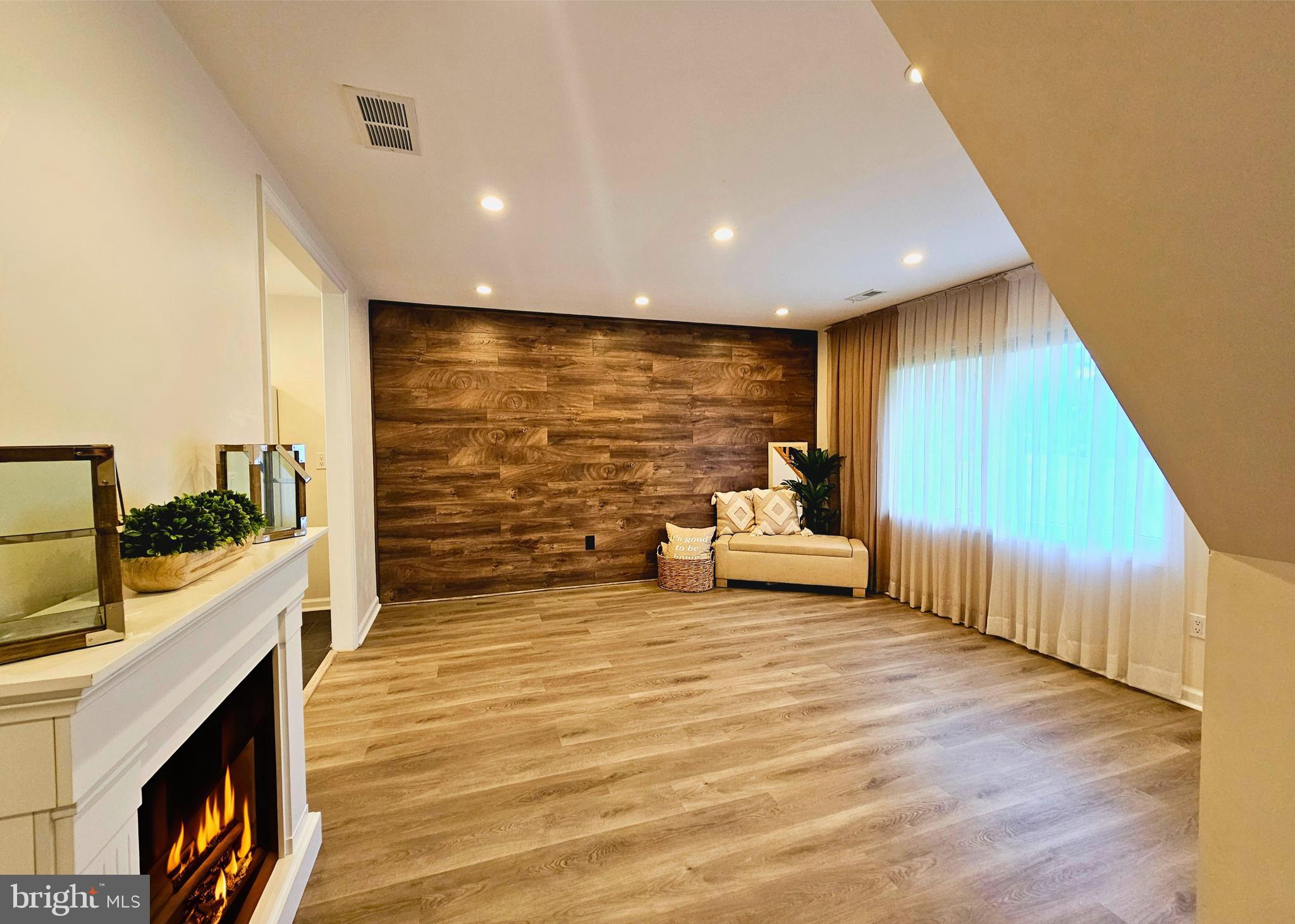 1073 Fireside Avenue Ewing, NJ 08618 - Photo 9 of 27