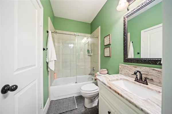 $599,900 | 18854 Lake Terrace, Montgomery, TX 77356