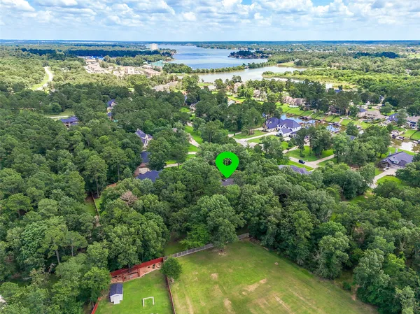 $599,900 | 18854 Lake Terrace, Montgomery, TX 77356