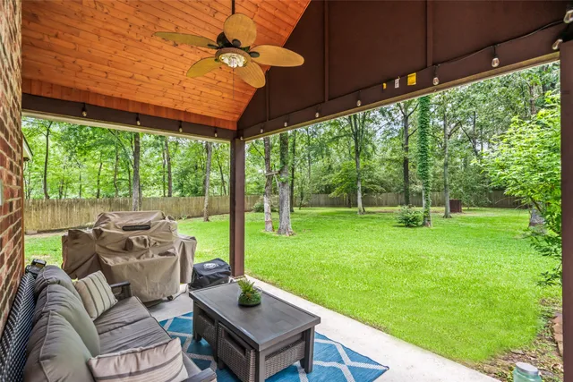 $609,900 | 18854 Lake Terrace, Montgomery, TX 77356