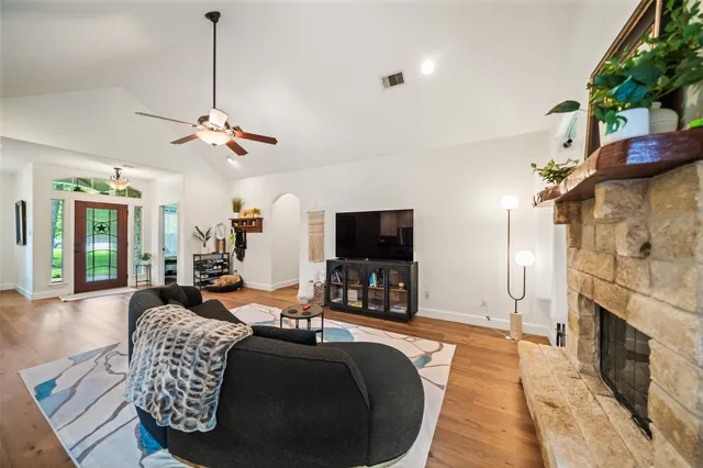 $609,900 | 18854 Lake Terrace, Montgomery, TX 77356