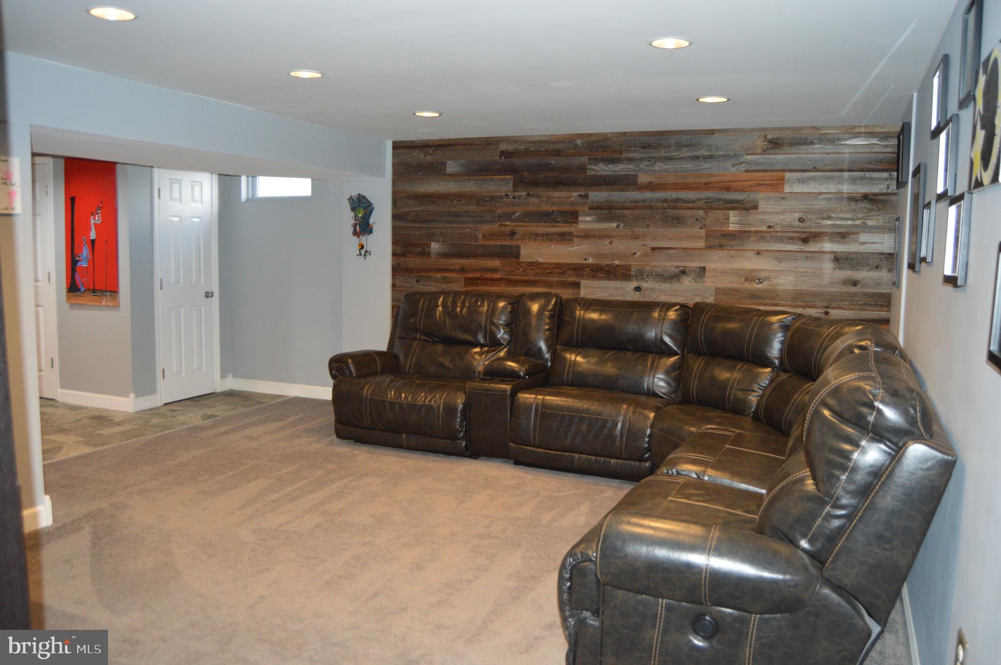 630 North Hammonds Ferry Road Linthicum, MD 21090 - Photo 20 of 26 Lower Level Family Room