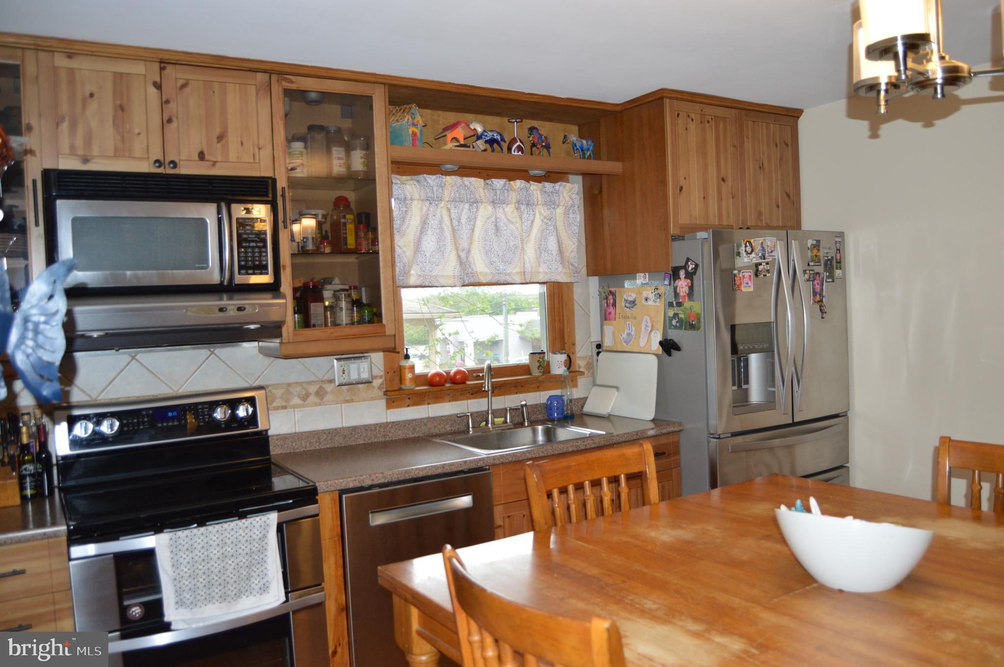 630 North Hammonds Ferry Road Linthicum, MD 21090 - Photo 9 of 26