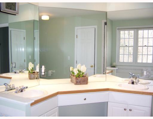 17 Woodhaven Road Barrington, RI 02806 - Photo 7 of 8 Master Bath/Spa.