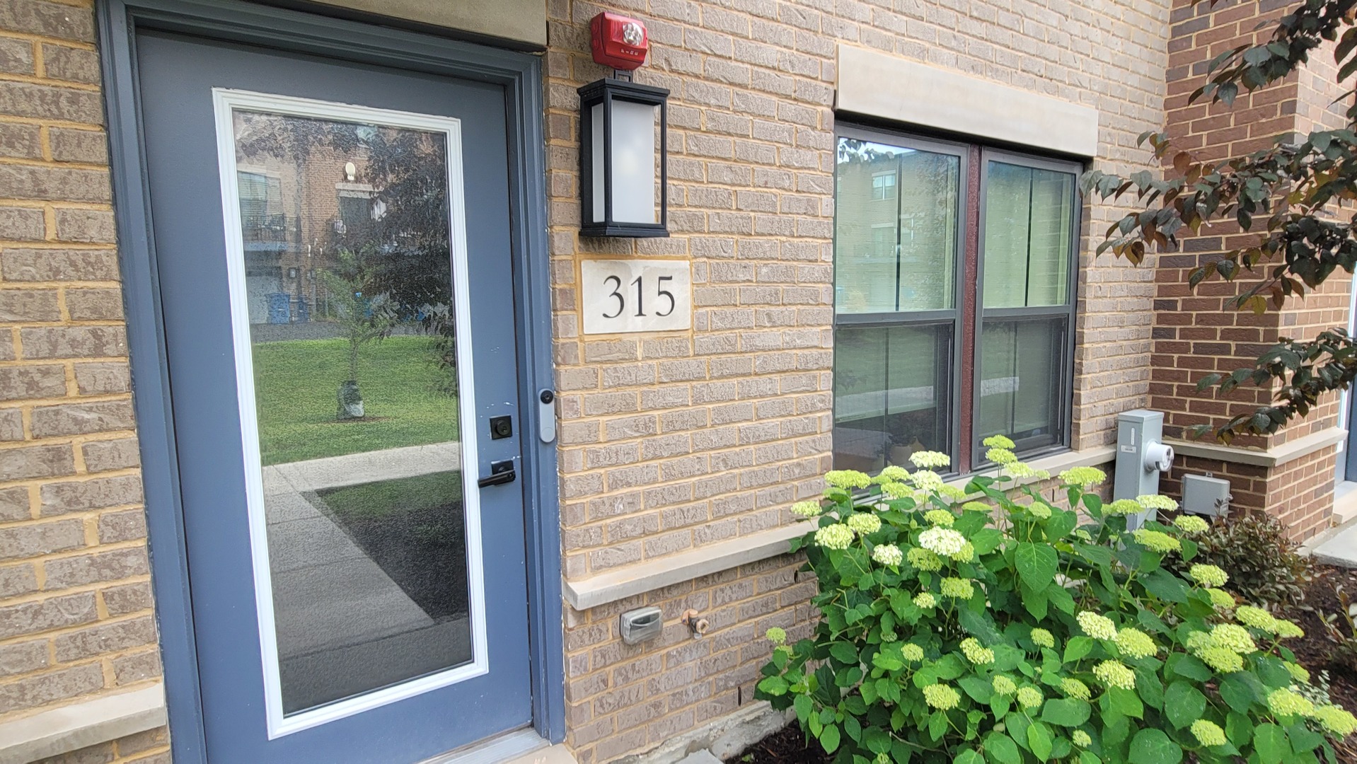 315 Elm Ct. Mount Prospect, IL 60056 - Photo 3 of 58