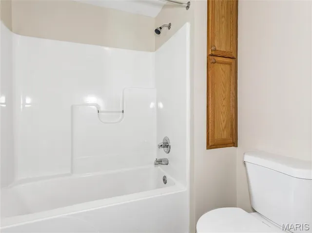 $179,900 | 147 West Wickliffe Avenue, Collinsville, IL 62234