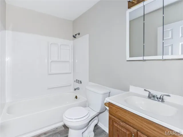 $179,900 | 147 West Wickliffe Avenue, Collinsville, IL 62234