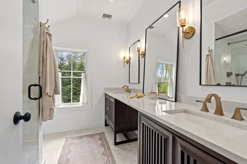 $1,299,000 | 8 R Rolfe's Lane, Newbury, MA 01951