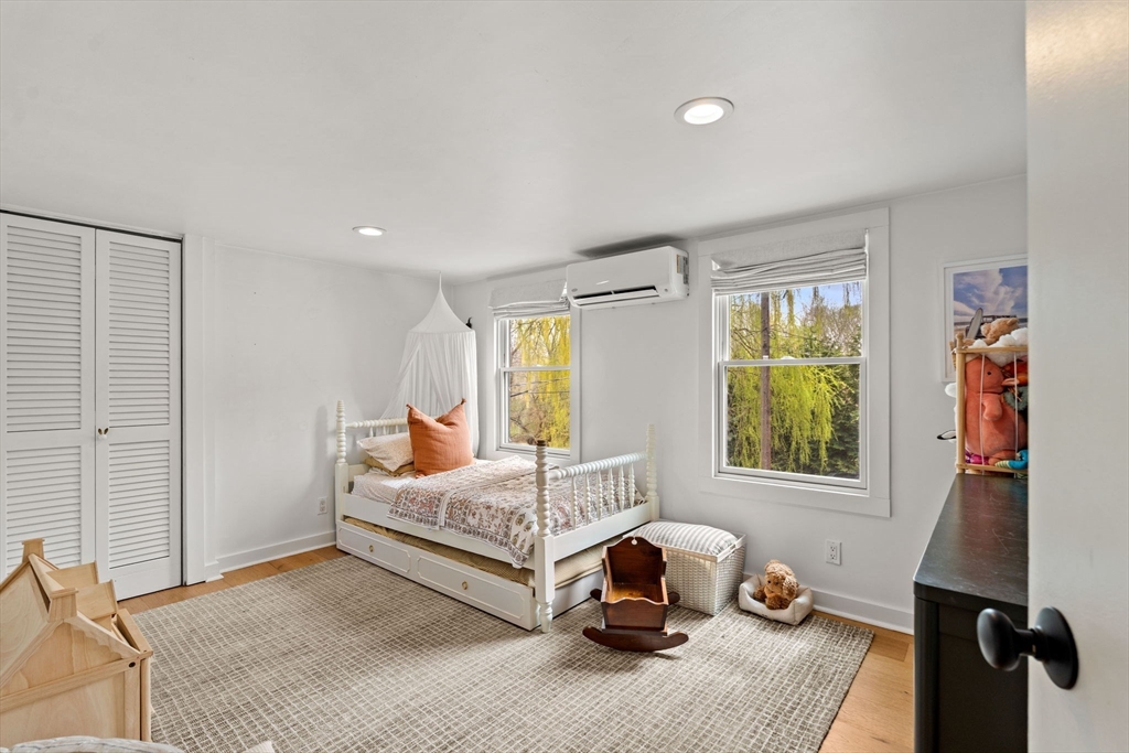 8 R Rolfe's Lane Newbury, MA 01951 - Photo 29 of 42 a bedroom with furniture and a window