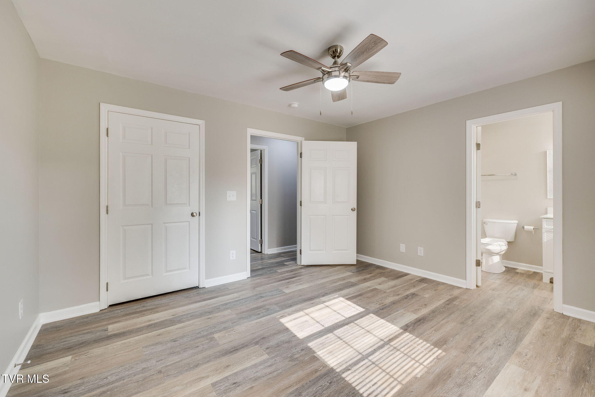 1113 Chippendale Road Kingsport, TN 37660 - Photo 11 of 25 011