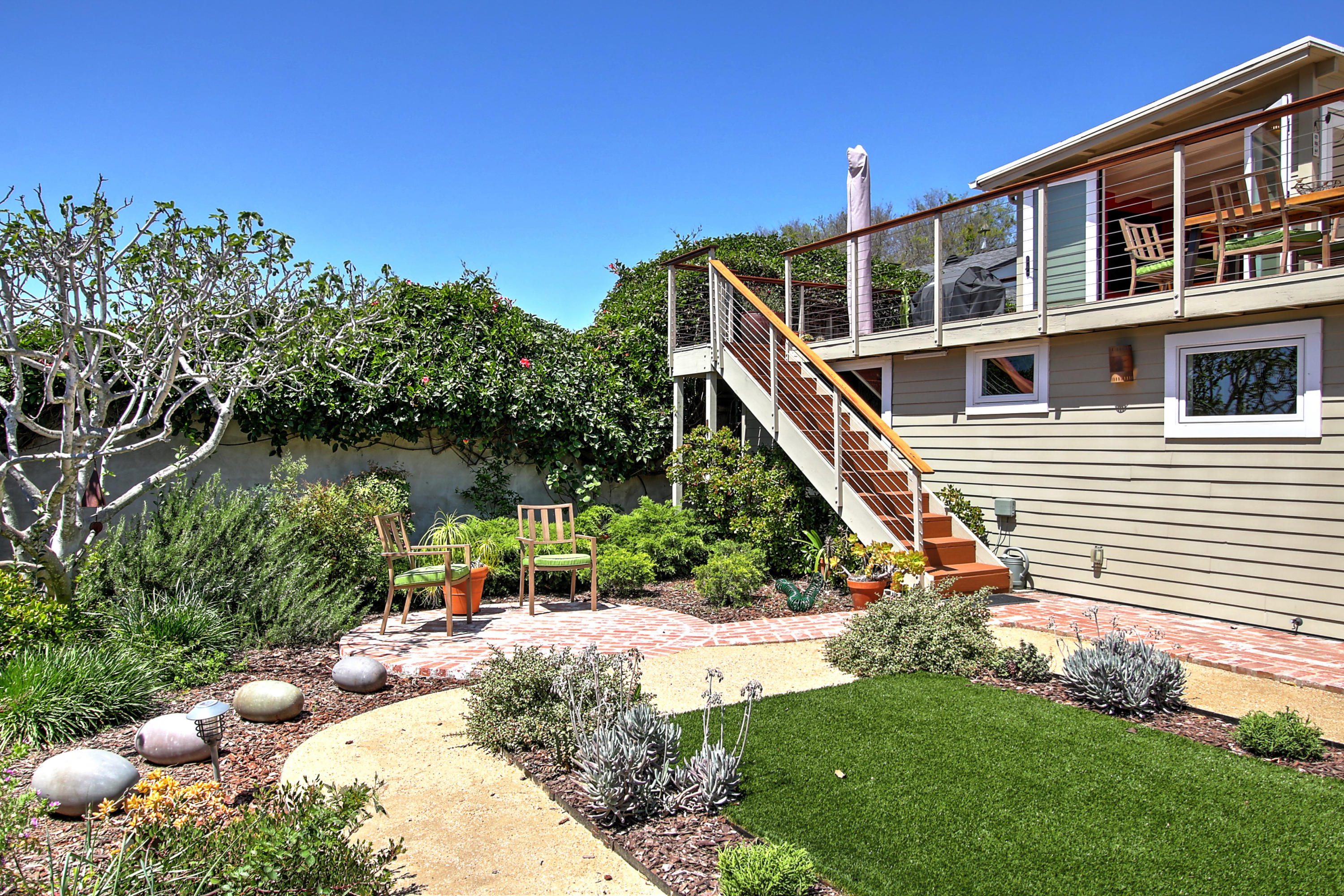 2947 Foothill Road Santa Barbara, CA 93105 - Photo 29 of 34 Back Yard