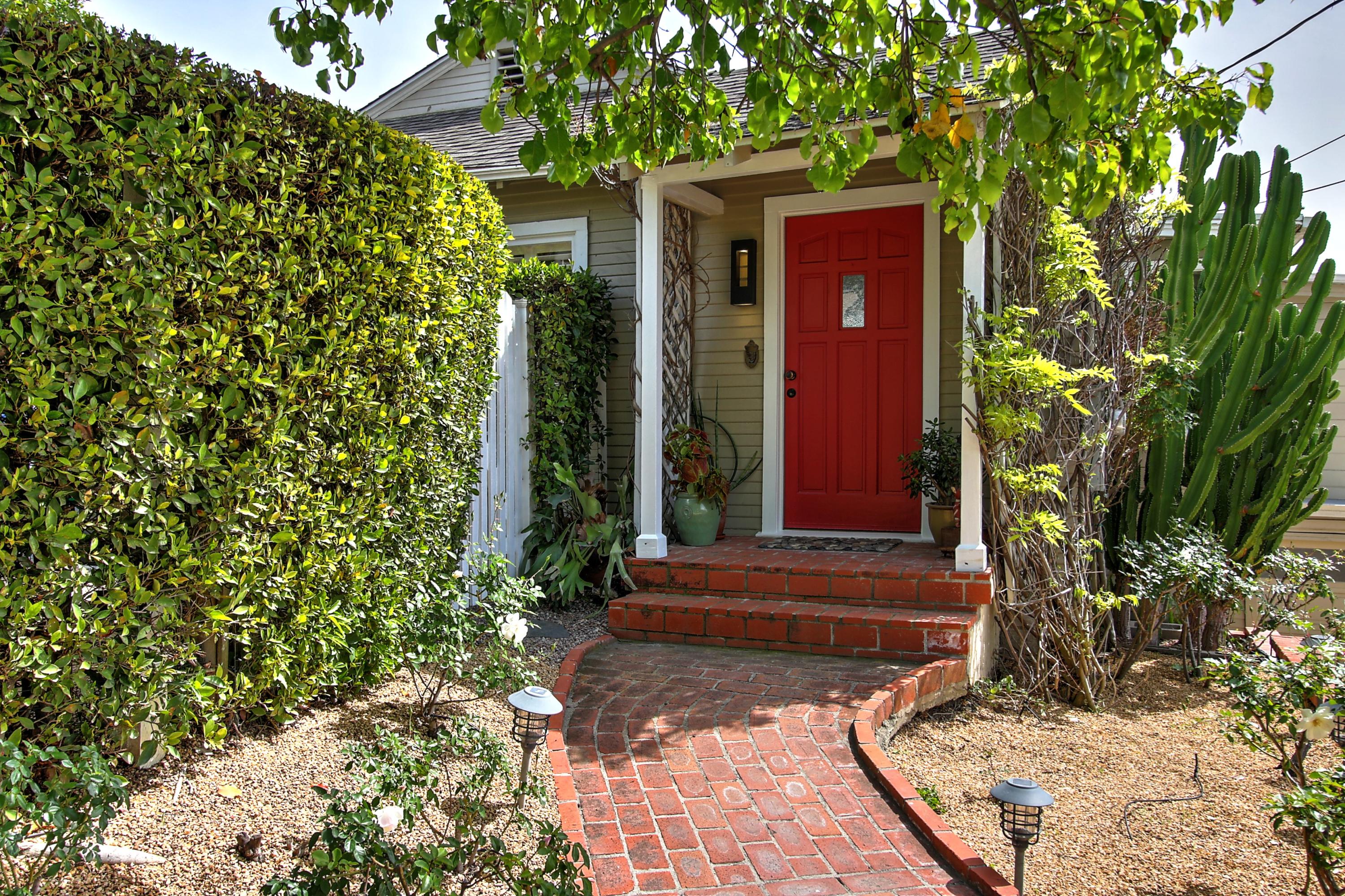 2947 Foothill Road Santa Barbara, CA 93105 - Photo 5 of 34 Front