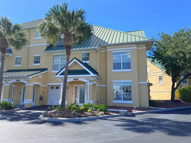 $399,700 | 6315 Sunset Bay Circle, Apollo Beach, FL 33572