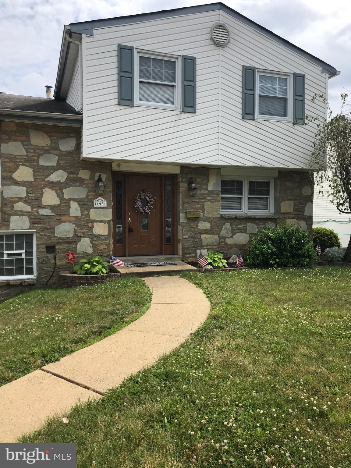 11981 Dumont Road Philadelphia, PA 19116 - Photo 2 of 29 Gallery Image 2