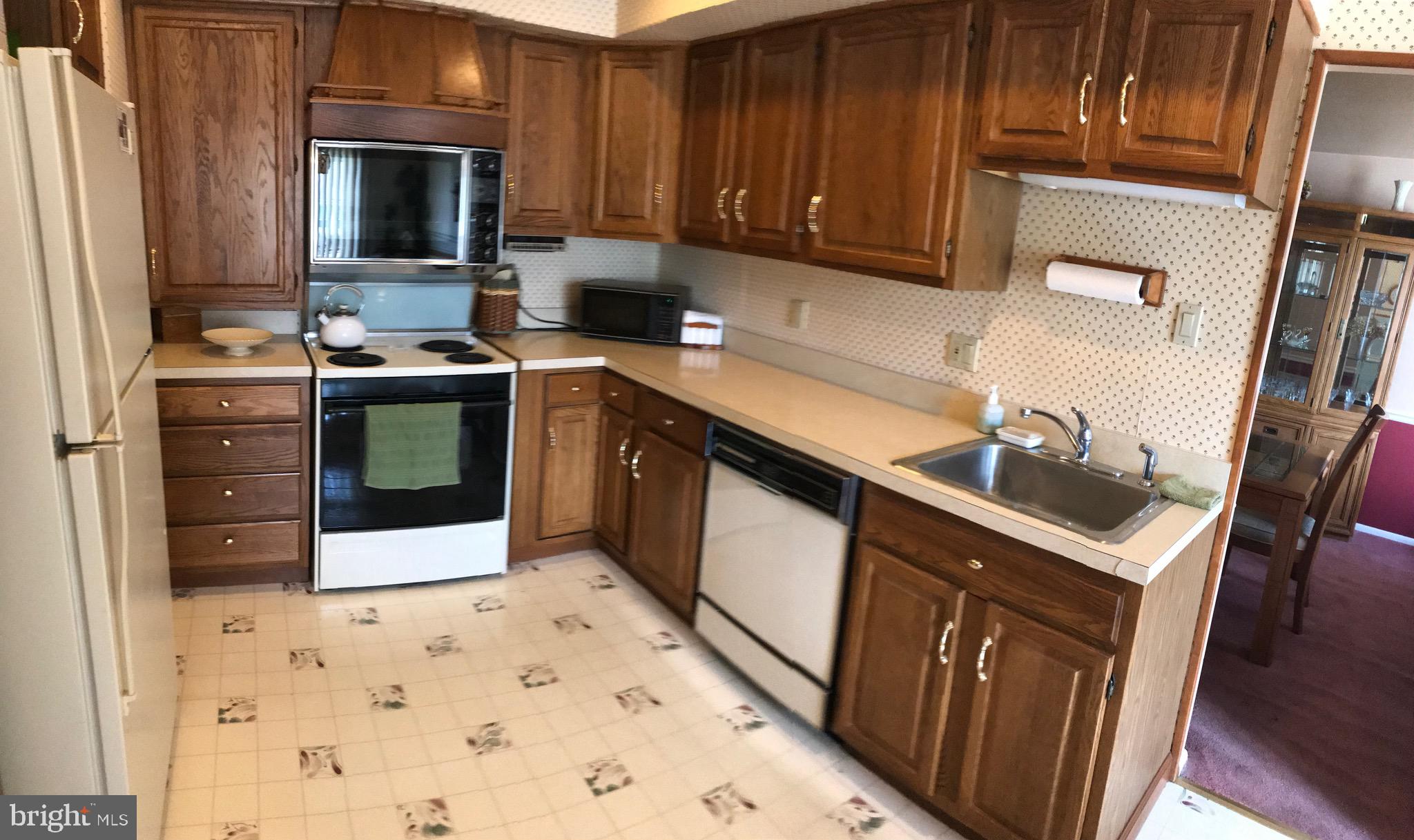 11981 Dumont Road Philadelphia, PA 19116 - Photo 16 of 29 Gallery Image 16