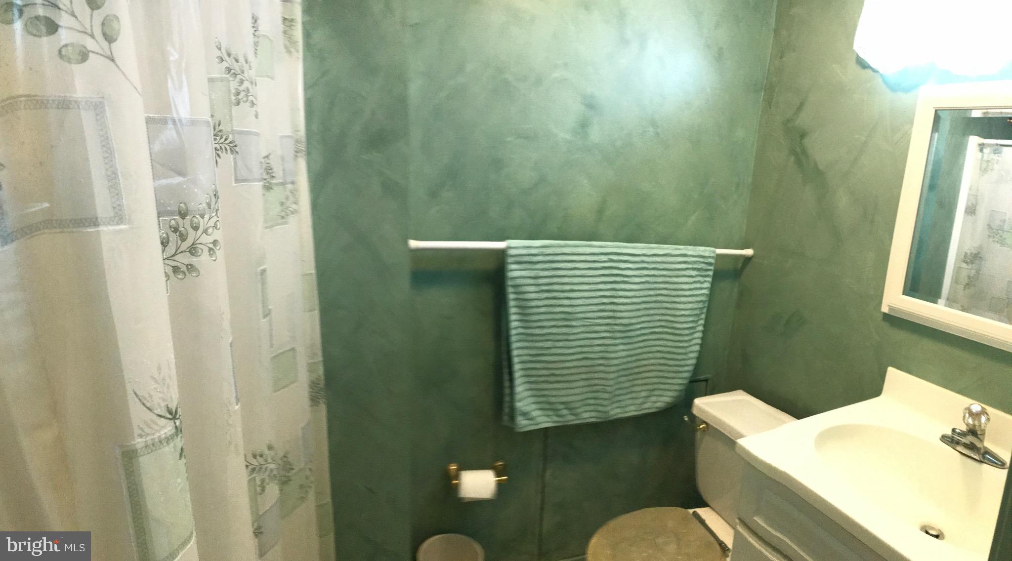 11981 Dumont Road Philadelphia, PA 19116 - Photo 23 of 29 Gallery Image 23