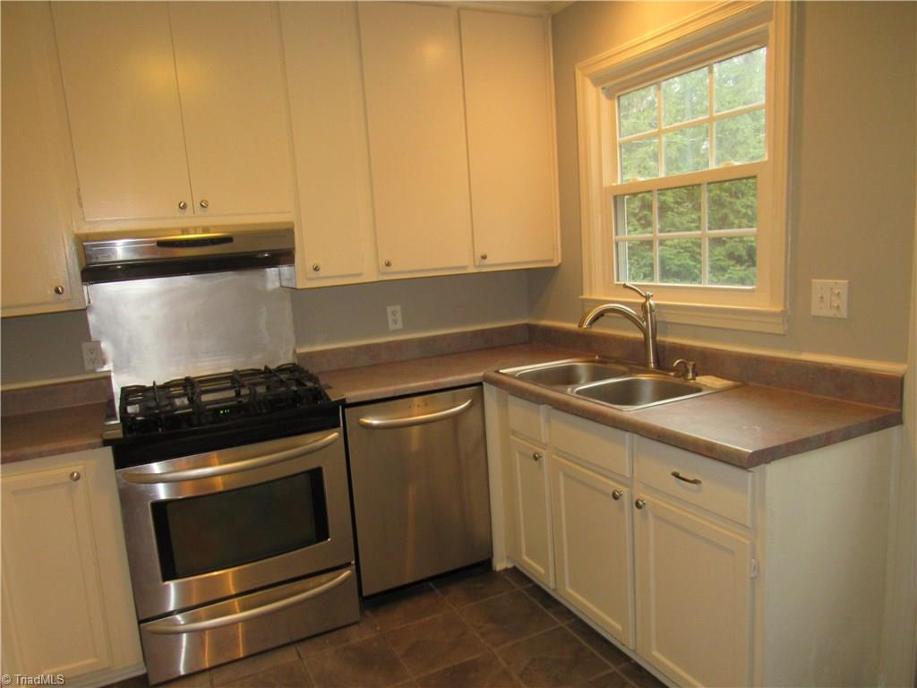 1606 Independence Road Greensboro, NC 27408 - Photo 5 of 17 Gallery Image 5