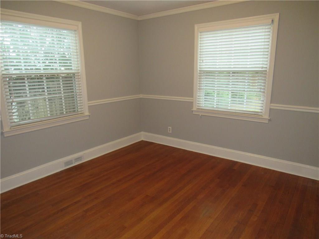 1606 Independence Road Greensboro, NC 27408 - Photo 9 of 17 Gallery Image 9