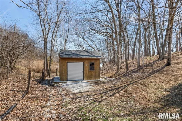 $499,900 | 28360 Quarton Road, Palmyra, IL 62674