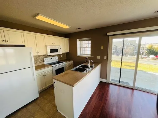 $1,750 | 1138 Paul Revere Court, Harrisonburg, VA 22802