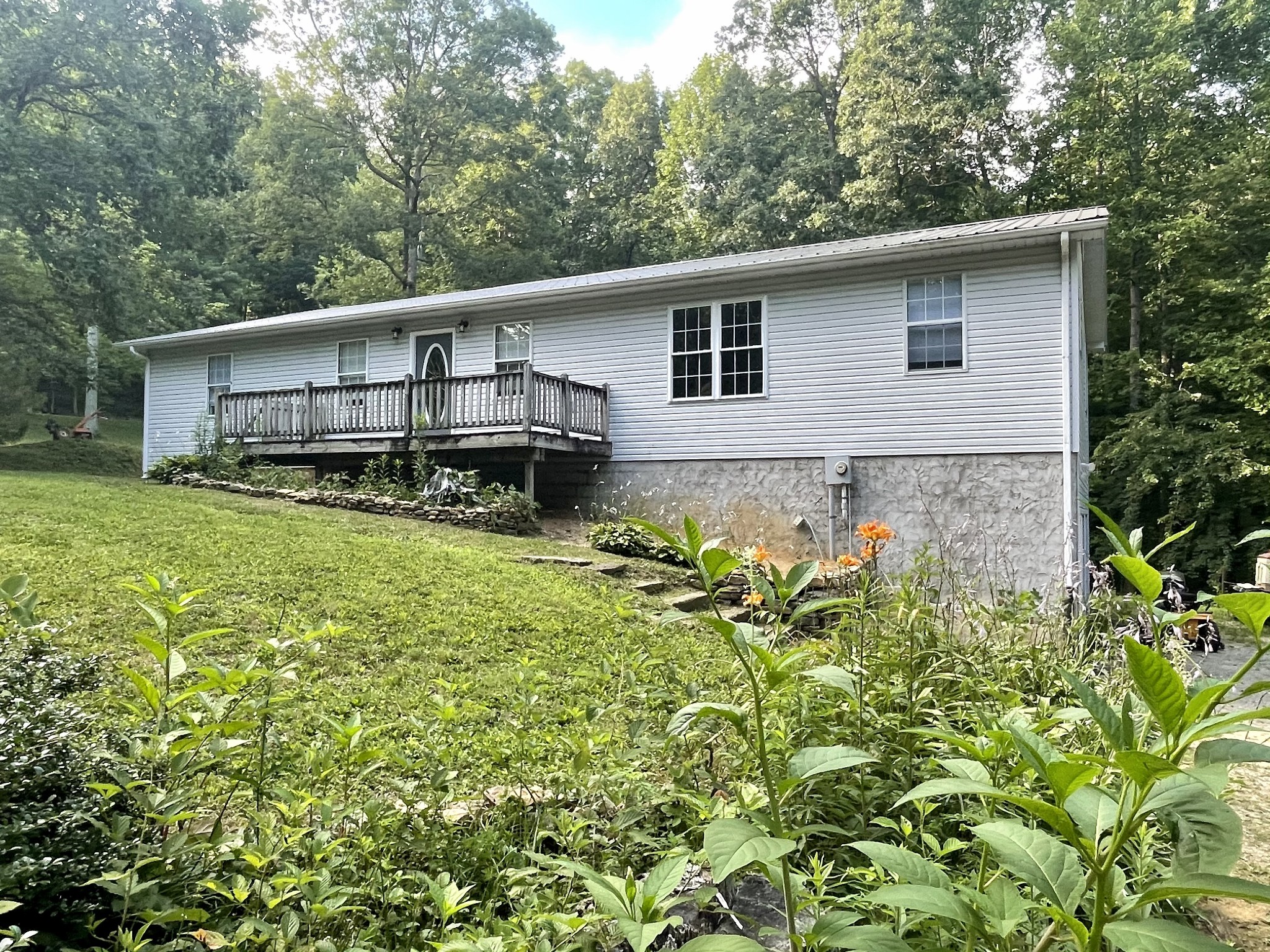 308 Ridge Road Monterey, TN 38574 - Photo 1 of 41 Gallery Image 1