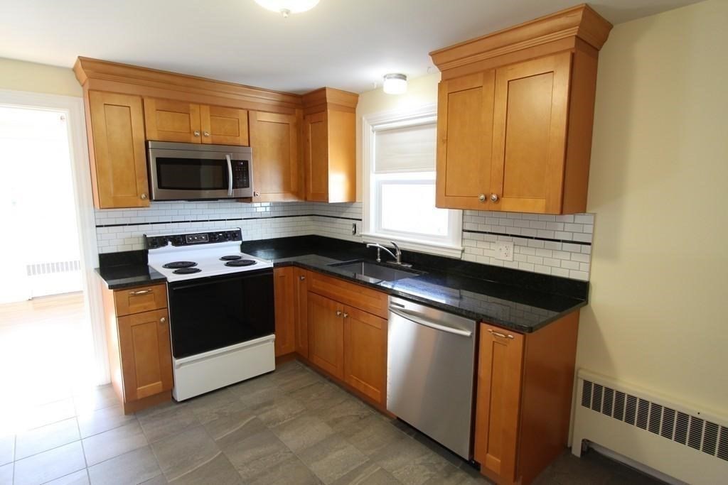 6 East Bates Road Watertown, MA 02472 - Photo 4 of 22 Gallery Image 4